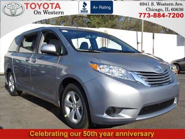 Toyota Sienna 2017 photo 19